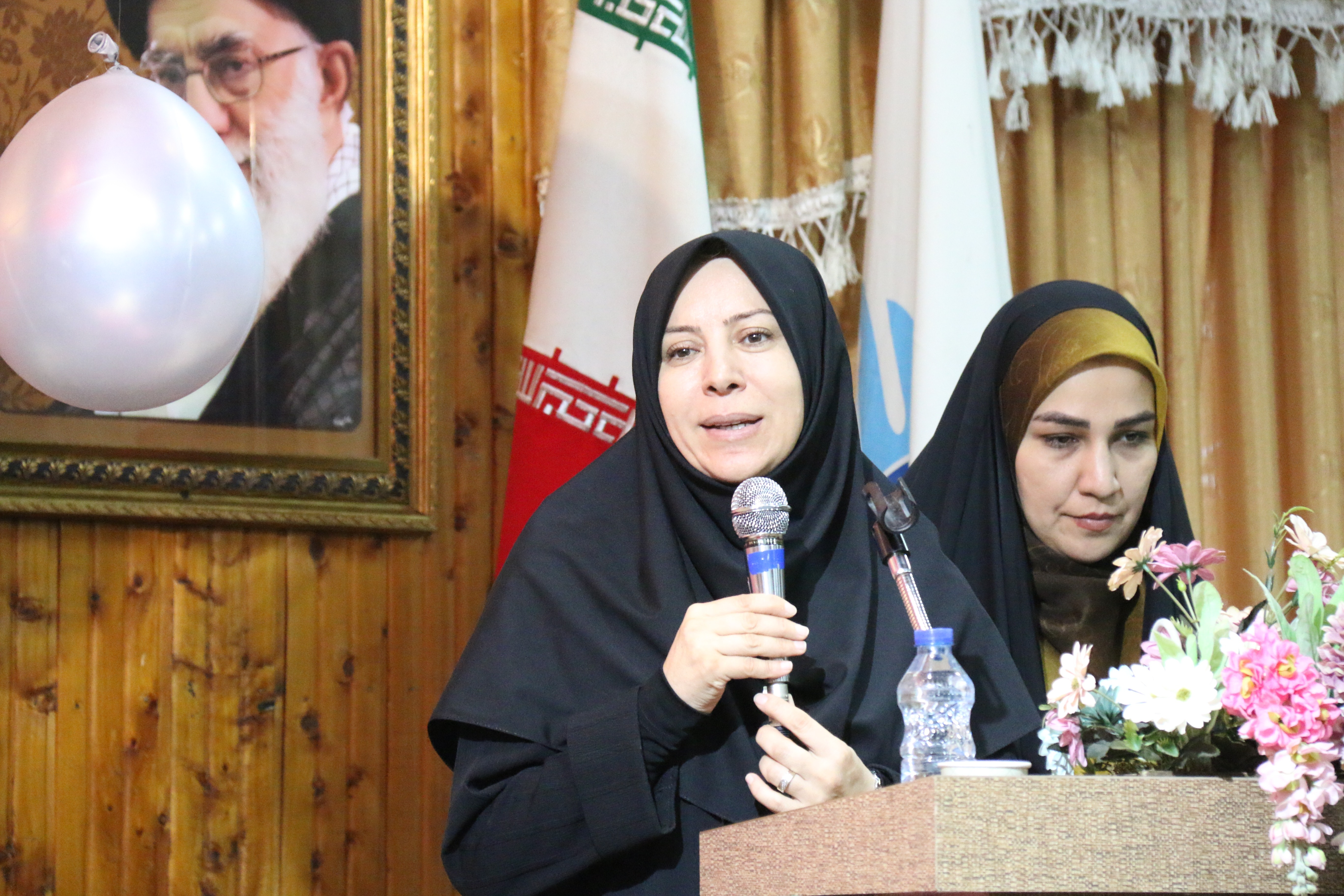 روایت دختری که در سکوت شب سوره «یس» نجاتش داد/ ژاپنیها میگفتند شیعیان را نشنو و گفتم حقیقت با آنهاست روایت دختری که در سکوت شب سوره «یس» نجاتش داد/ ژاپنیها میگفتند شیعیان را نشنو و گفتم حقیقت با آنهاست