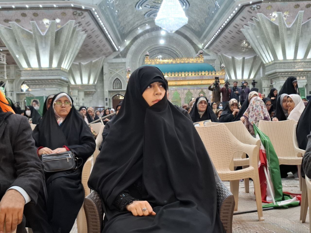 گردهمایی بانوان در حرم امام خمینی(ره) در آستانه روز زن+ عکس گردهمایی بانوان در حرم امام خمینی(ره) در آستانه روز زن+ عکس