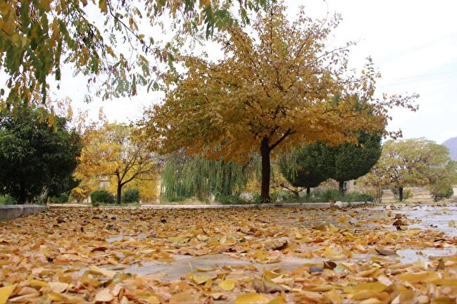 خرم‌آباد در یک روز پاییزی