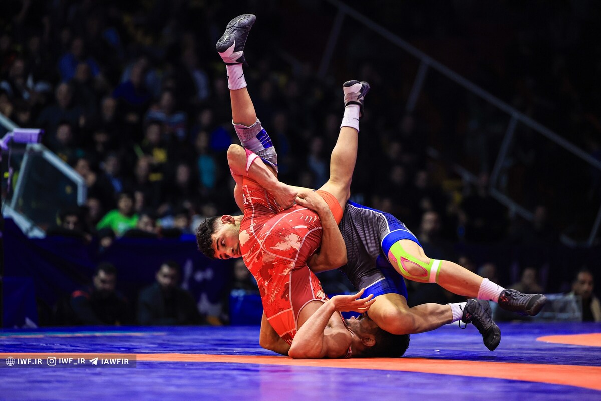 اتفاق عجیب در نیمه‌نهایی دوم؛ ستارگان روی تشک نیامد، بانک شهر بدون کشتی به فینال رسید