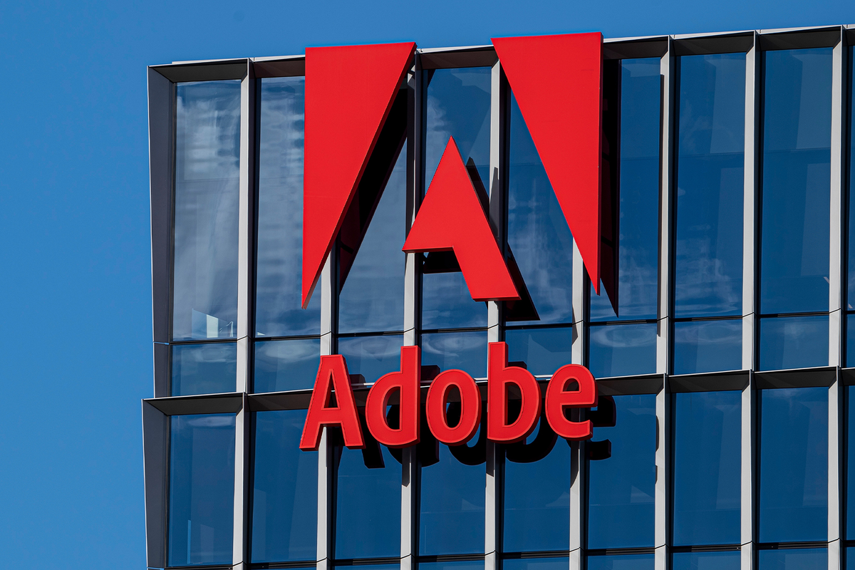 قابلیت‌های جدید مبتنی بر هوش مصنوعی فتوشاپ، درآمد ادوبی را افزایش داد