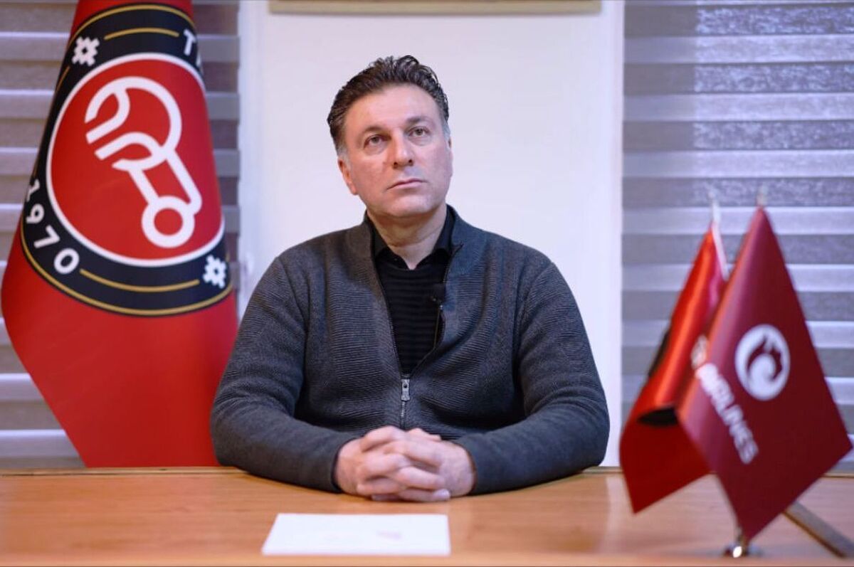 واکنش مظفری زاده به شایعات در مورد اسکوچیچ: باشگاه تراکتور قاطعانه حامی سرمربی تیم است