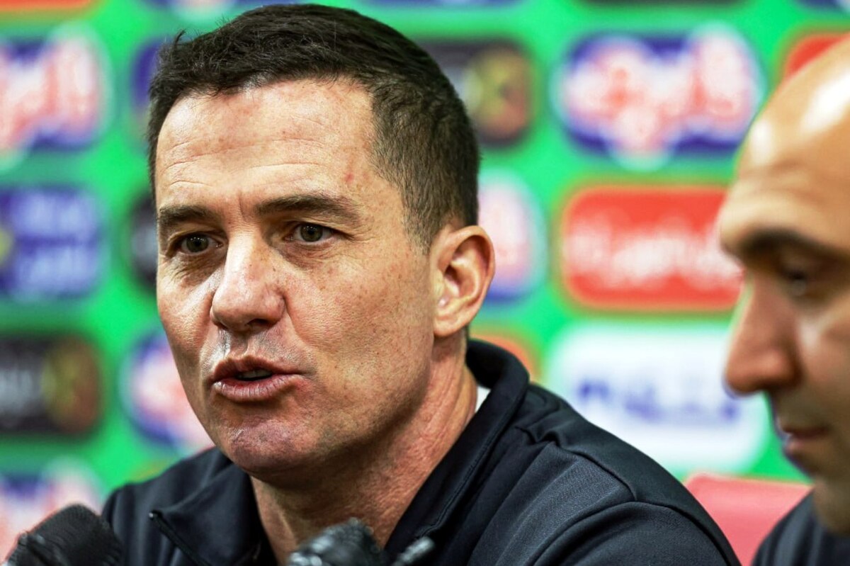 اوسمار: آلومینیوم شبیه پیکان بازی می‌کند  پرسپولیس لیست خروج ندارد