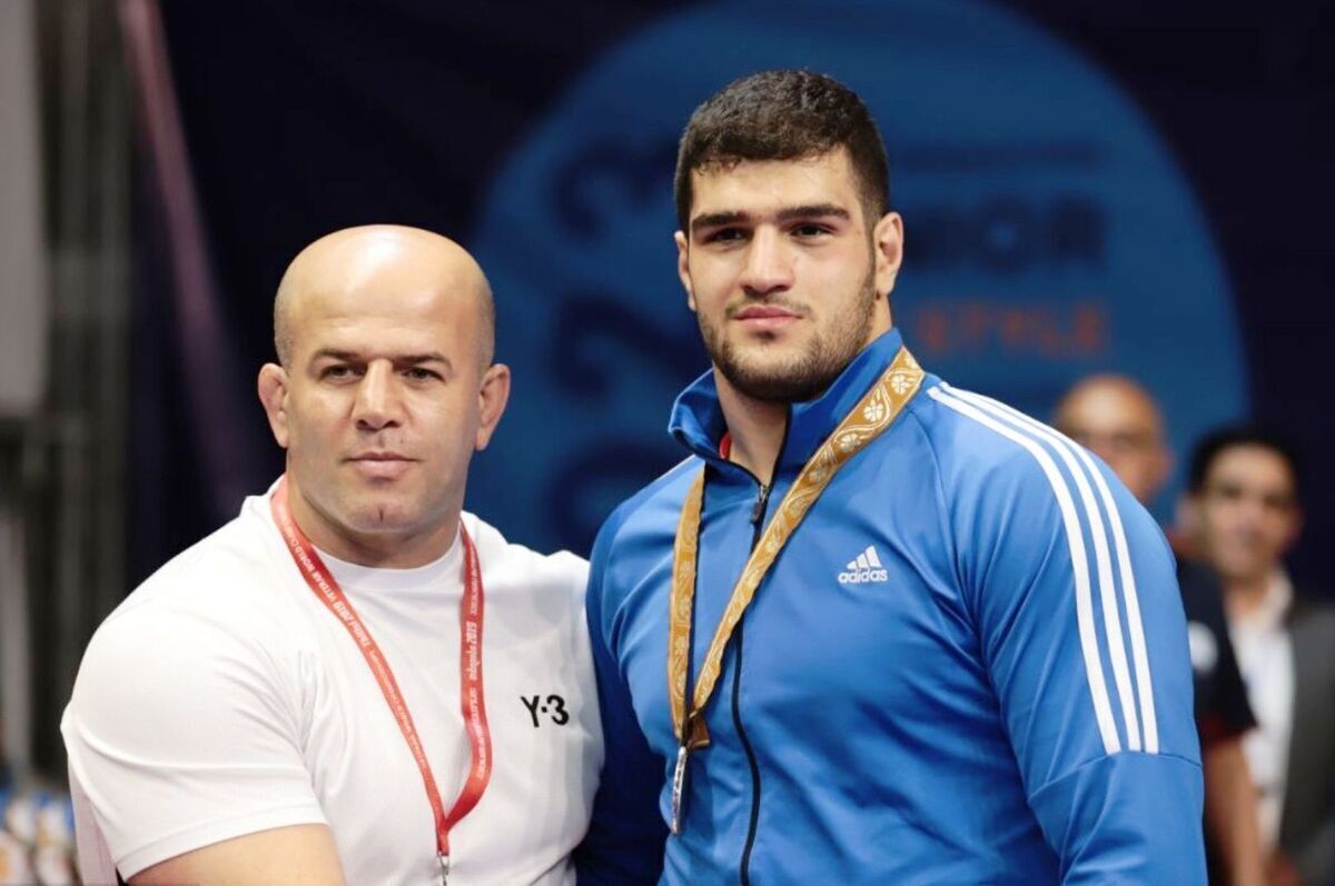 باید دست این مردم را بوسید؛ آدم با خاکِ خودش خداحافظی نمی‌کند  شاید کشتی زارع و امیر به هم نمی‌خورد؛ من زورم را زدم