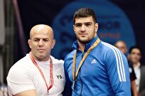 باید دست این مردم را بوسید؛ آدم با خاکِ خودش خداحافظی نمی‌کند/ شاید کشتی زارع و امیر به هم نمی‌خورد؛ من زورم را زدم