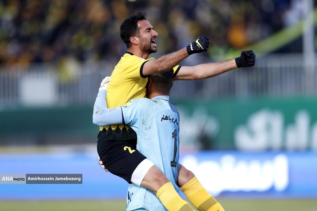 محمدی و سپاهان 50 تایی شدند