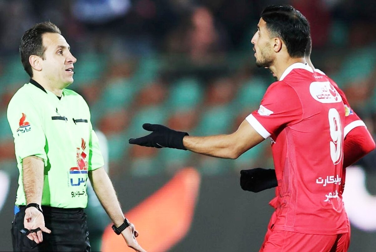 پنالتی روی بیفوما دیده نشد  خطای سرلک کارت قرمز نداشت