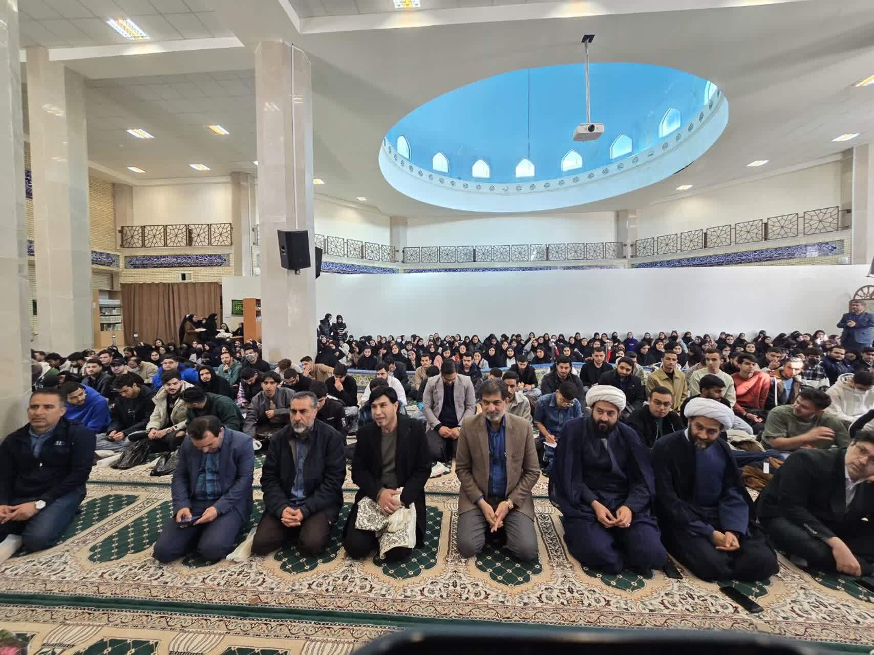 از ولادت کوثر تا محفل قرآن کریم؛ رازی که انسان را اشرف مخلوقات کرد!