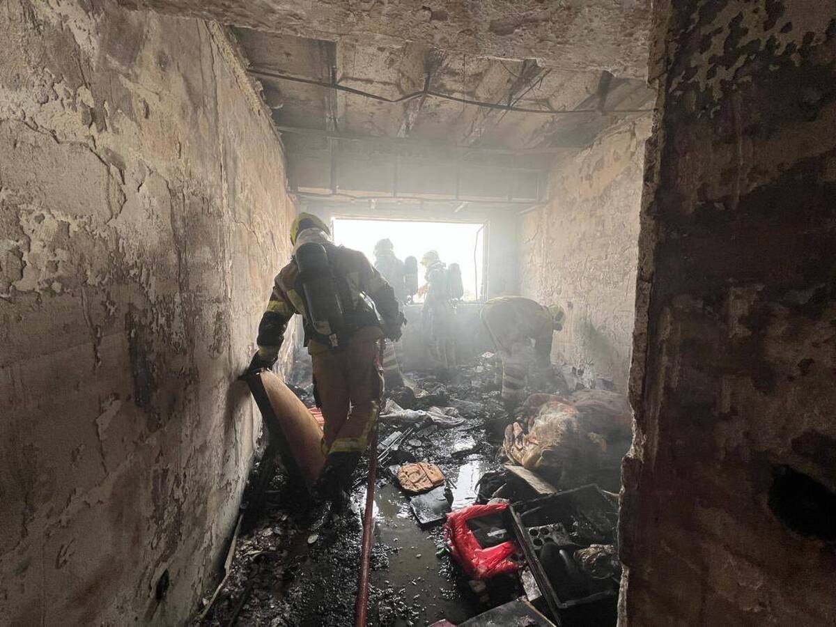 مهار آتش‌سوزی در برج مسکونی دهکده المپیک با نجات ۱۰ نفر از ساکنان+ فیلم