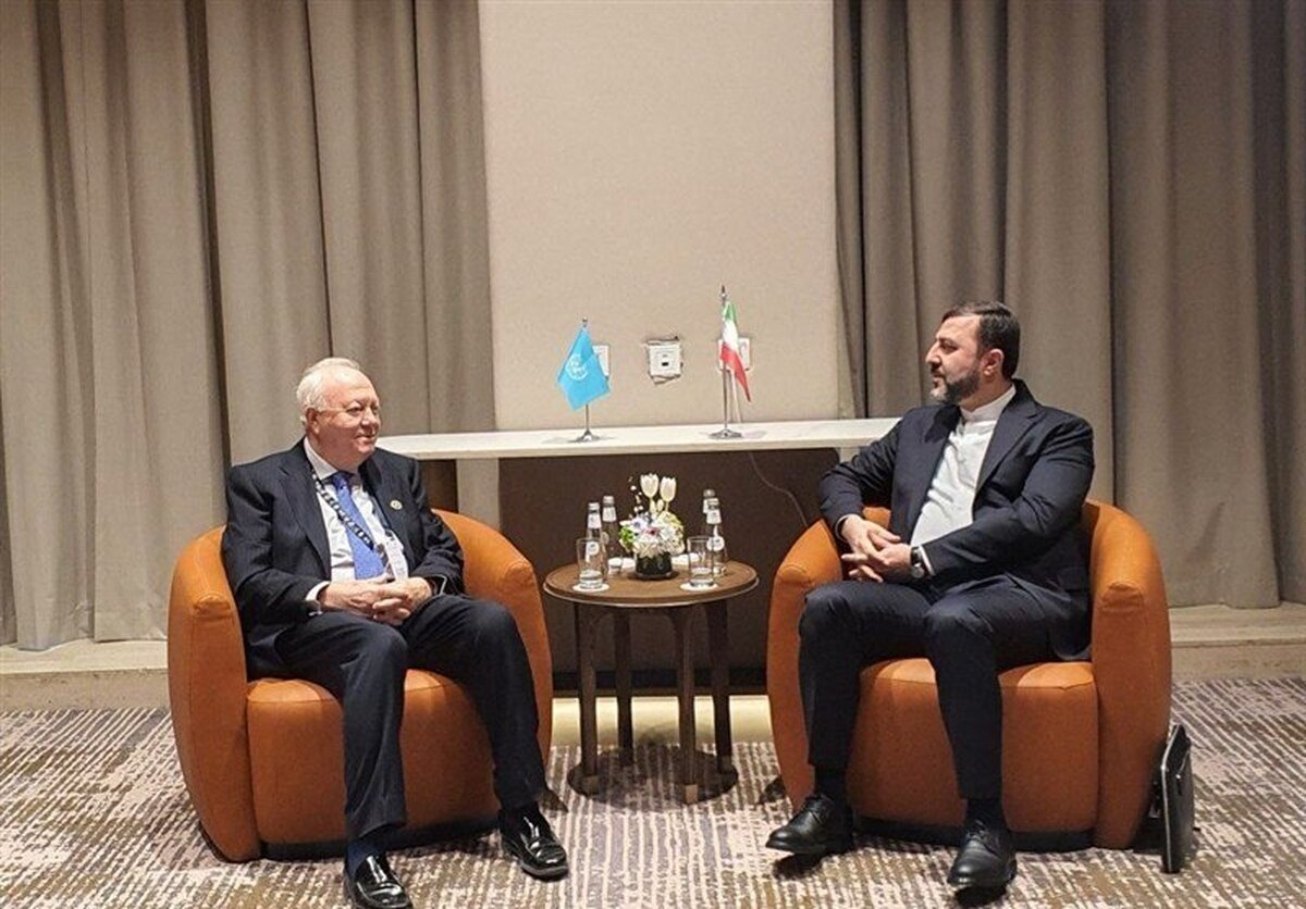 دیدار غریب آبادی با موراتینوس