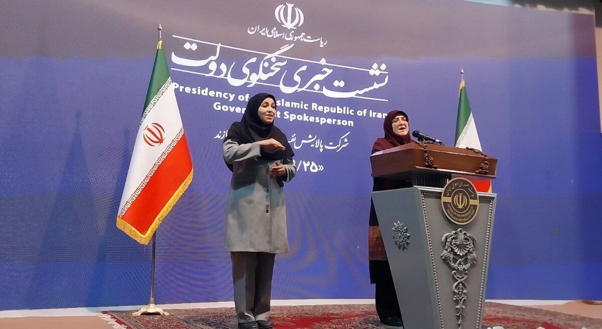 مهاجرانی: منطقی‌سازی قیمت بنزین با آرامش و همراهی مردم به سرانجام رسید  پرهیز از اقتصاد دستوری و حفظ معیشت و کرامت مردم