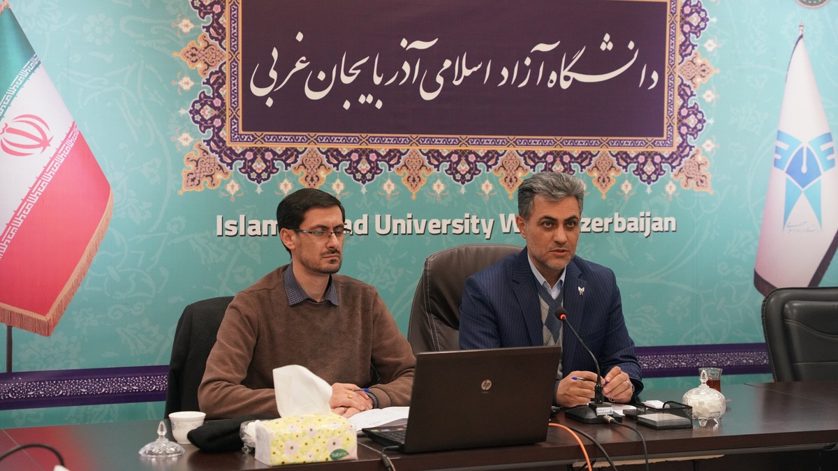 وحدت رمز غلبه بر مشکلات امت اسلامی است؛ از ارومیه تا موصل زبان مشترک شعر