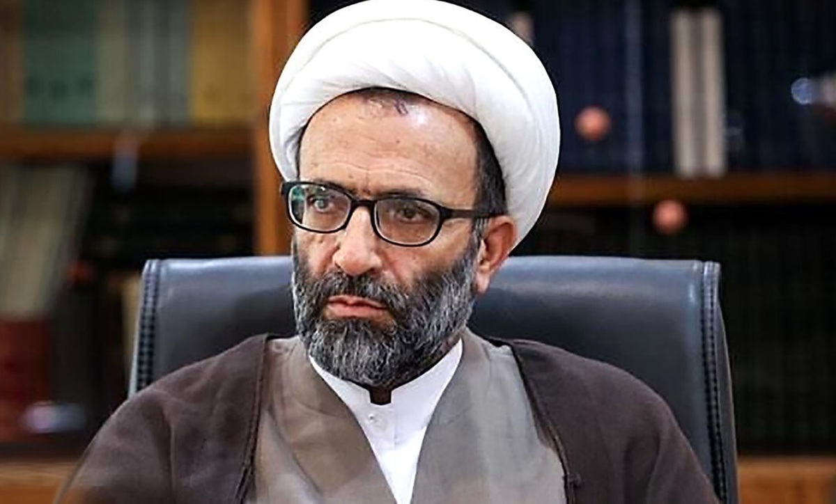 نگاه مثبت رهبر انقلاب به جوانان از روی تیزبینی است  تقلای دشمن برای فضاسازی