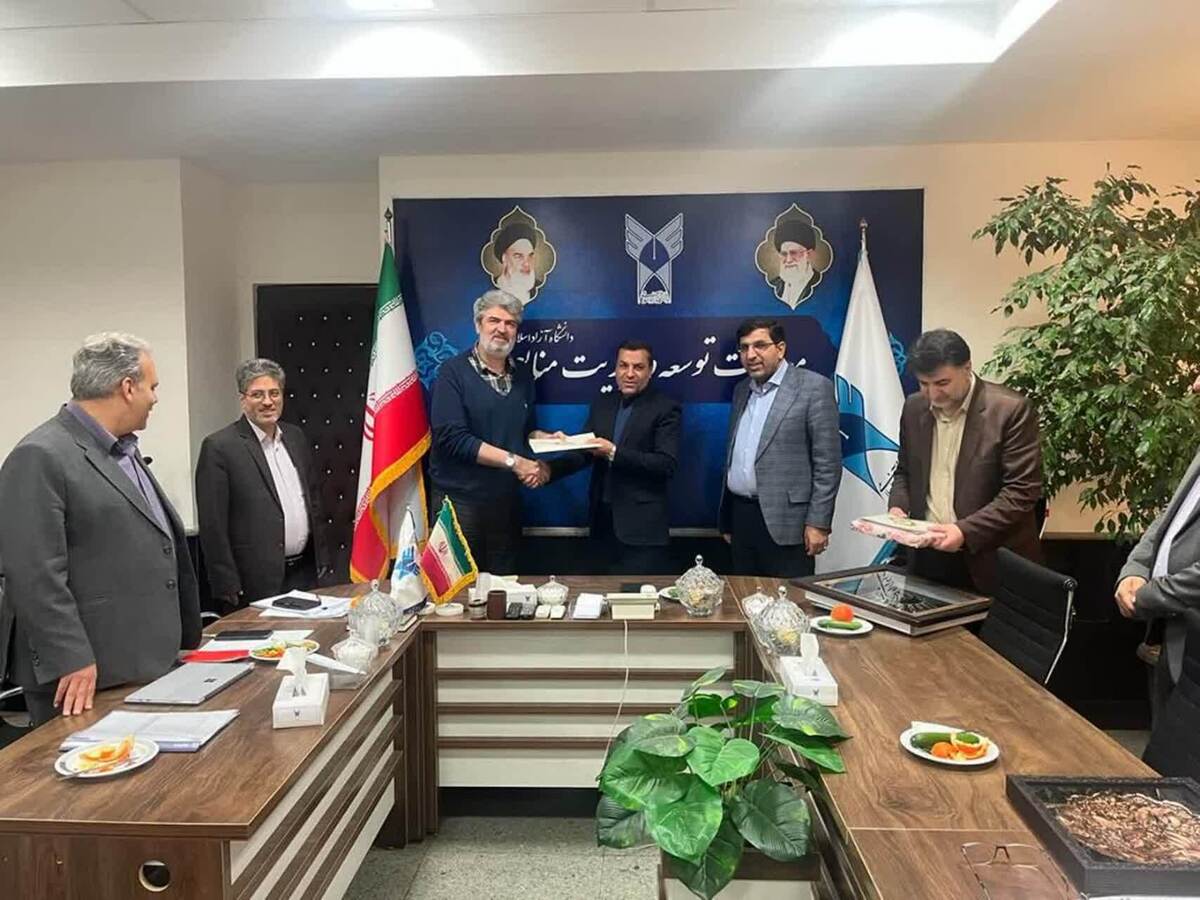 یک شیرازی سرپرست اداره‌کل مجامع و مالکیت سهام دانشگاه آزاد شد