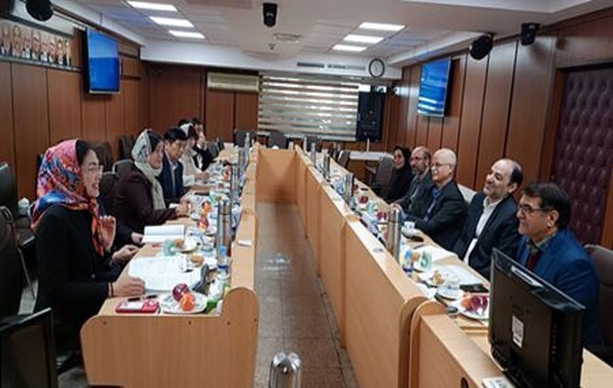 دیدار هیأت دانشگاه علوم پزشکی چین با مشاور معاون آموزشی وزارت بهداشت  تأکید بر تبادل دانشجو و تحقیقات مشترک