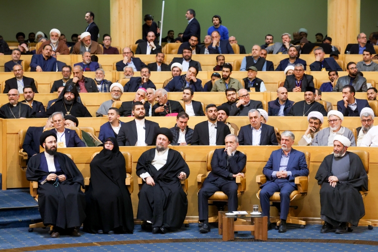 آیتالله العظمی جوادیآملی: امام خمینی(ره) حقیقت برادری همه جوامع بشری را در جهان اشاعه داد آیتالله العظمی جوادیآملی: امام خمینی(ره) حقیقت برادری همه جوامع بشری را در جهان اشاعه داد