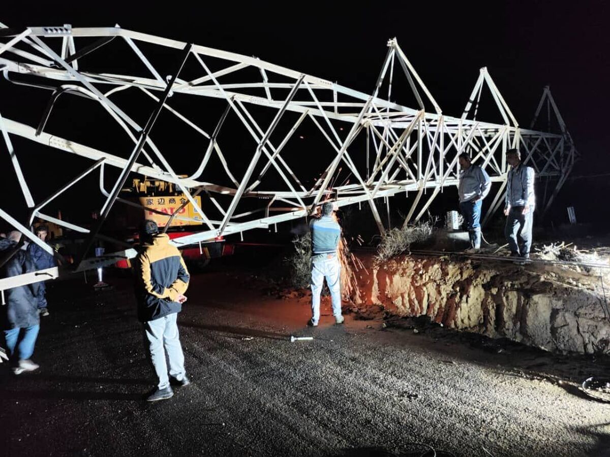 آماده‌باش کامل منطقه آزاد قشم پس از طوفان شدید؛ بازگشت پایداری برق، آب و اینترنت جزیره