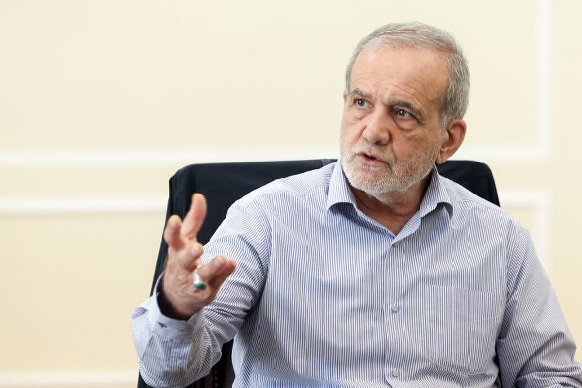 پزشکیان: قدرت مردم همه مشکلات را حل می‌کند  از ساخت ۶۰۰ خانه بهداشت در ۶ ماه تا ایستادگی در جنگ ۱۲ روزه