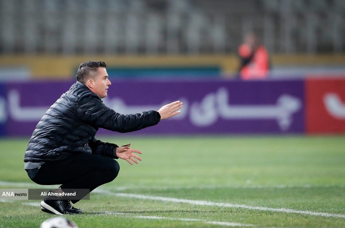 ادامه حرکات پیش از بازیِ اوسمار  پرچم های سرخ جمع شد! +فیلم