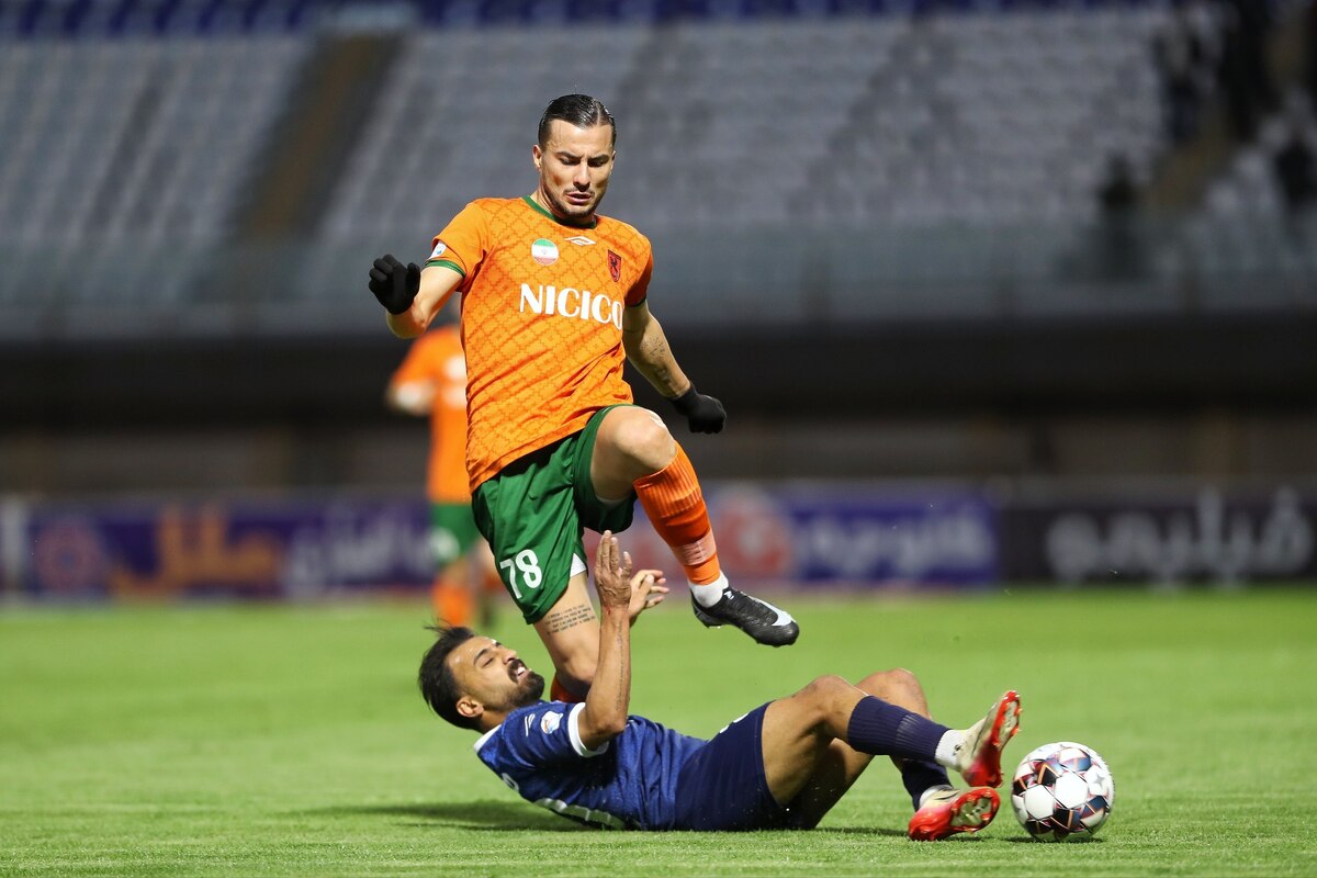 جولانی: برخی مسائل تمرکزم را گرفته است  مشکل قراردادم از ابتدای فصل حل نشده است