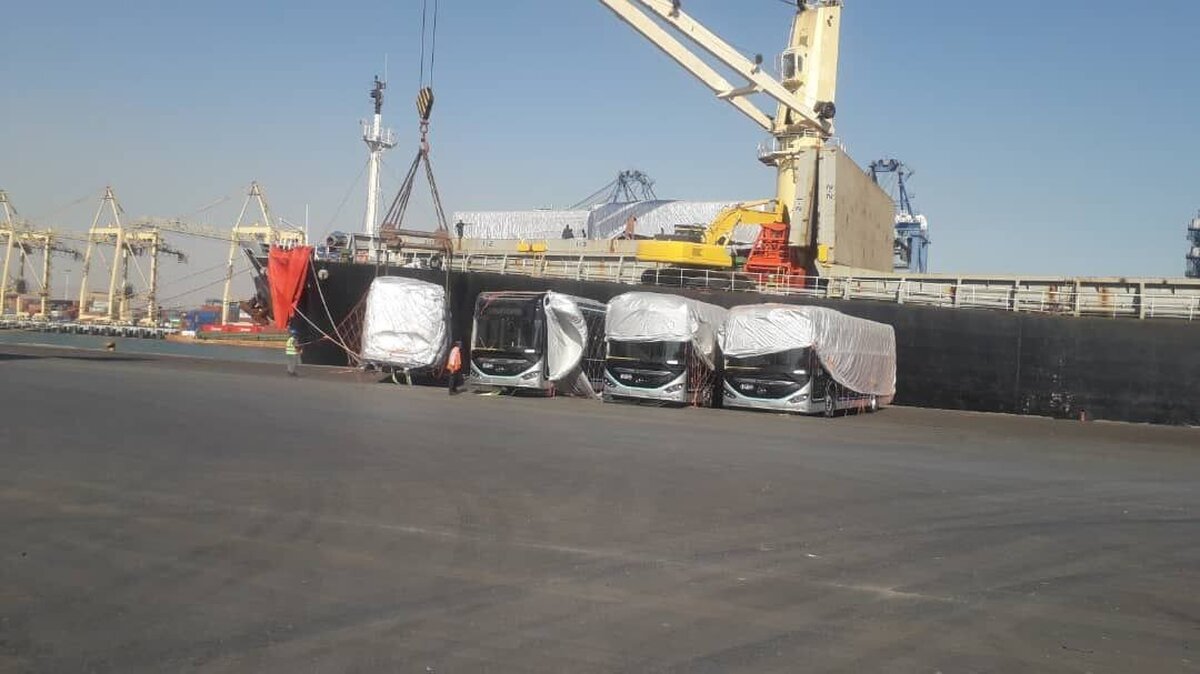 اتوبوس‌های در گمرک؛ وقتی «اضطرار» فقط یک واژه است