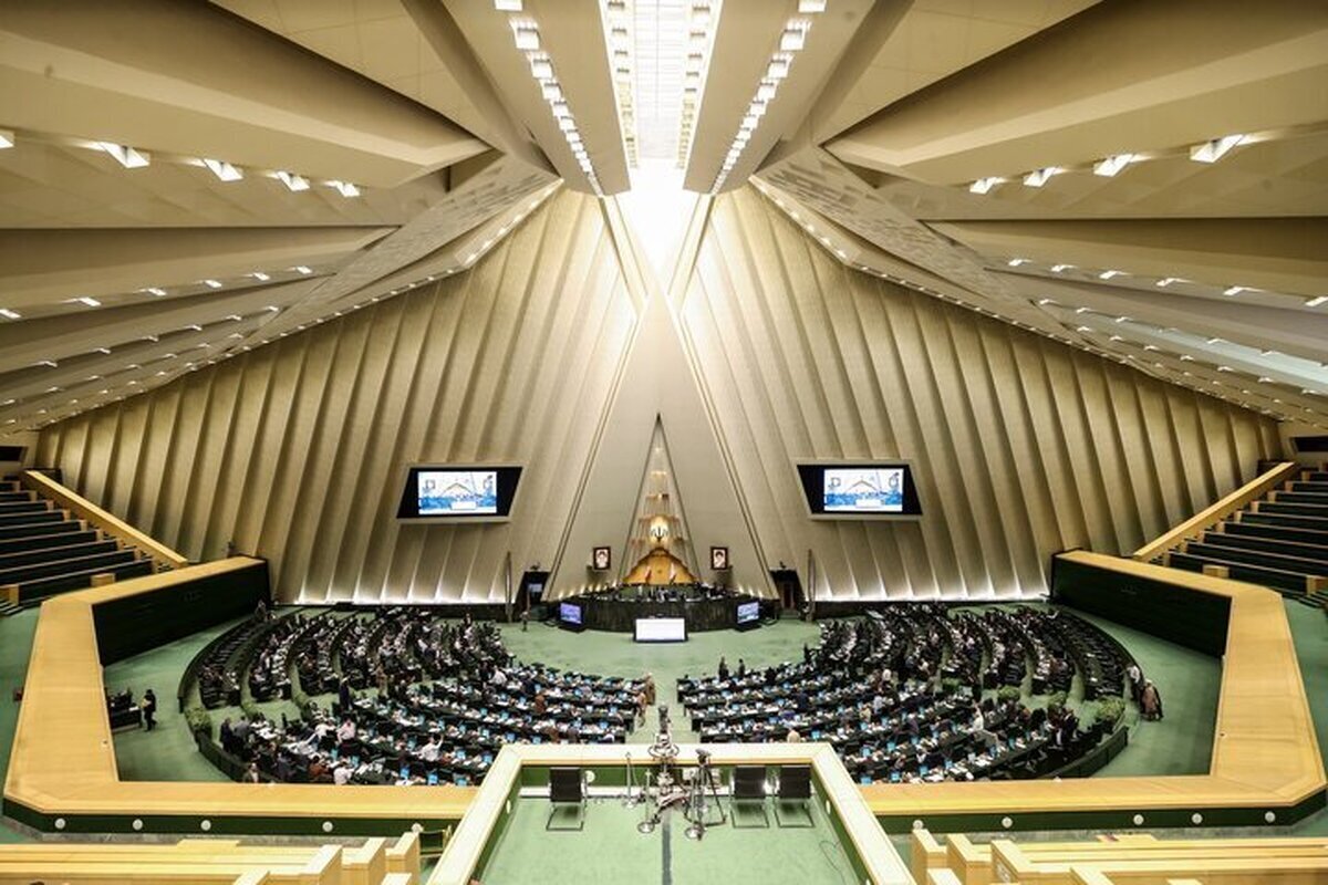 ۹ وزیر به کمیسیون‌های مجلس می‌روند  بررسی ۱۸ سوال از وزیر نفت