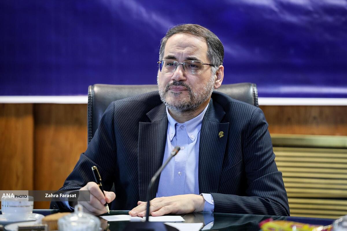 نگاهداری: شرافت هنر در معنابخشی به جامعه است