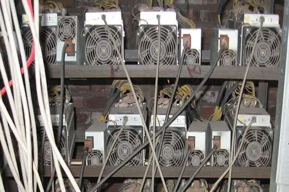 مصرف برق ماینر‌های غیرمجاز معادل برق دو میلیون خانوار ایرانی  توانیر: ۷۰۰ هزار ماینر غیرمجاز در شبکه برق کشور فعال‌اند