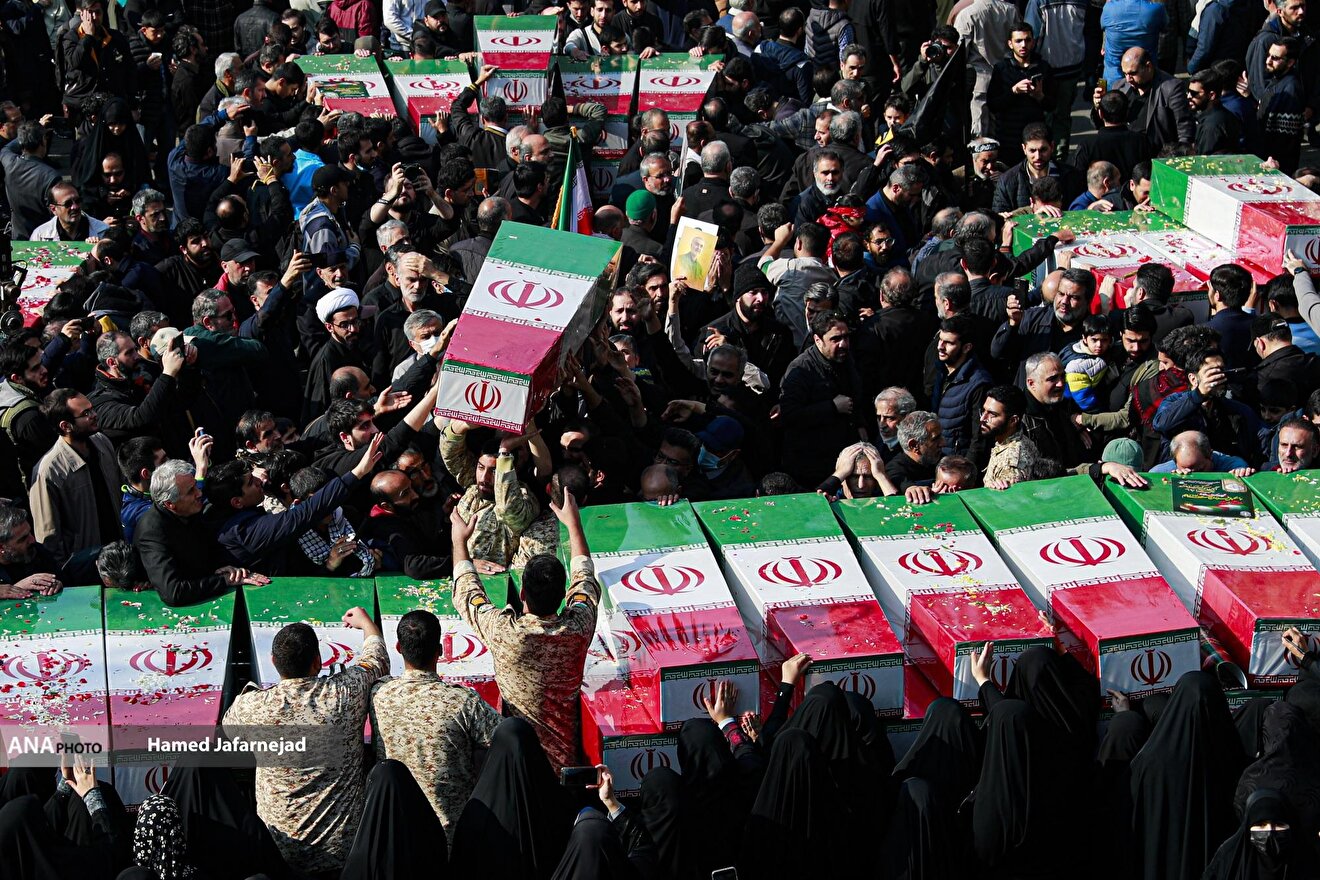 تشییع پیکر مطهر 100 شهید گمنام - معراج شهدا