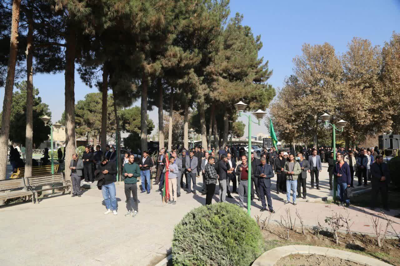 حضرت فاطمه زهرا(س) نمونهای جامع از انسان ولایتمدار، ایمان و اخلاص است حضرت فاطمه زهرا(س) نمونهای جامع از انسان ولایتمدار، ایمان و اخلاص است