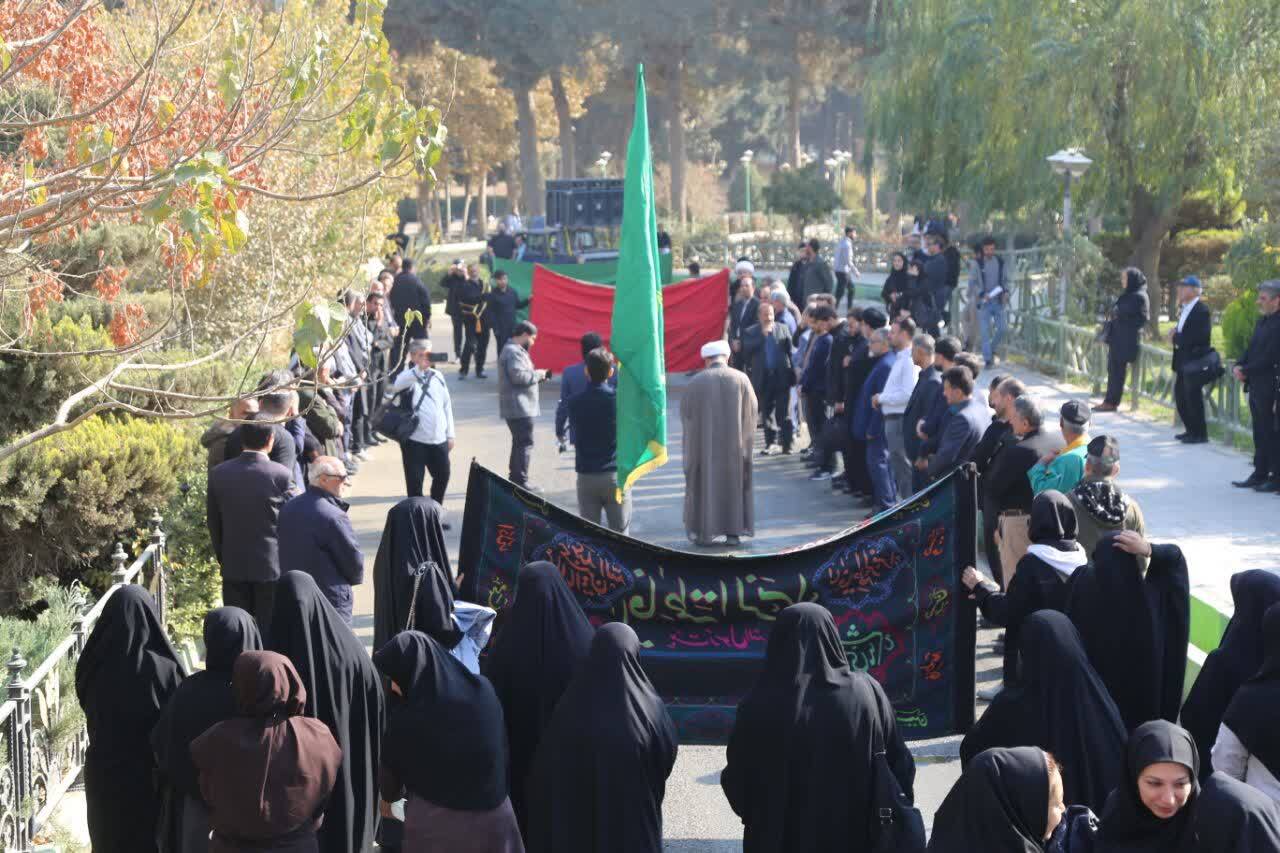 حضرت فاطمه زهرا(س) نمونهای جامع از انسان ولایتمدار، ایمان و اخلاص است حضرت فاطمه زهرا(س) نمونهای جامع از انسان ولایتمدار، ایمان و اخلاص است