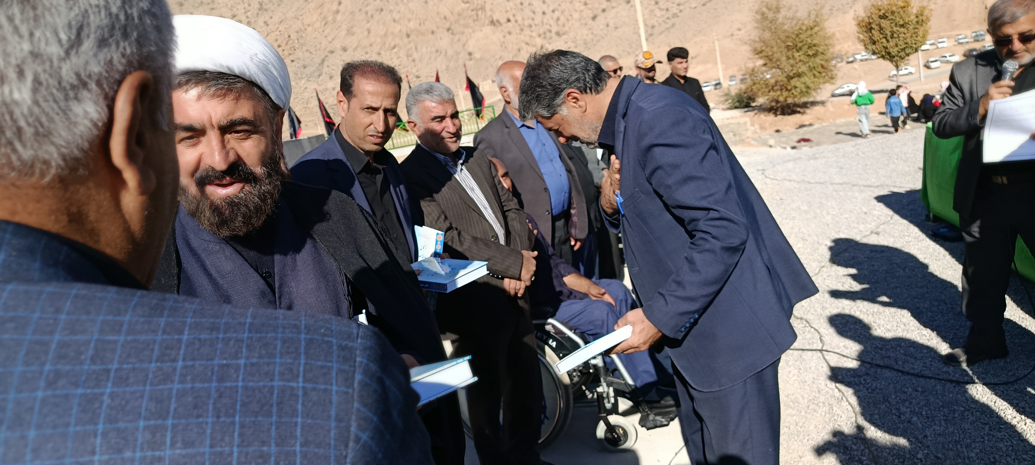 وقتی جانبازان، تاریخ مینویسند؛ دانشگاه ارسنجان حامی مستندسازی رشادتهای دفاع مقدس وقتی جانبازان، تاریخ مینویسند؛ دانشگاه ارسنجان حامی مستندسازی رشادتهای دفاع مقدس