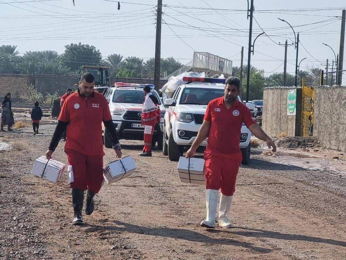 امدادرسانی هلال‌احمر کرمان به بیش از ۴۶٠٠ نفر در پی سیل و کولاک اخیر