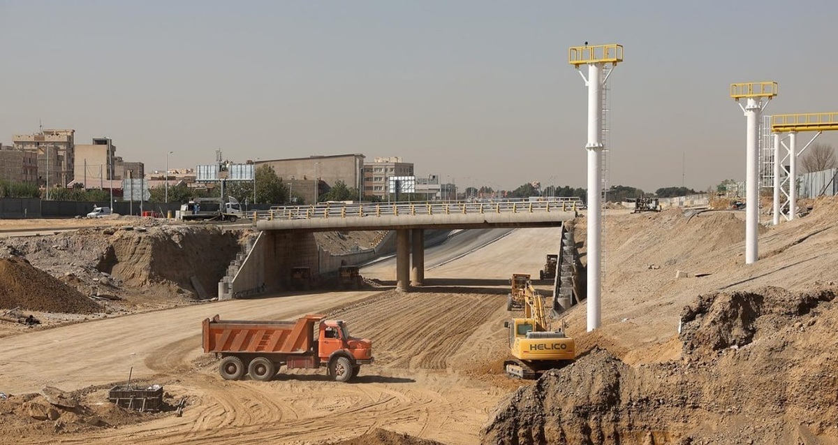 تکمیل پروژه میدان فتح ظرف ۱۰ روز آینده  آخرین معارض تاسیساتی پروژه بروجردی لوله گاز ۱۲ اینچی است