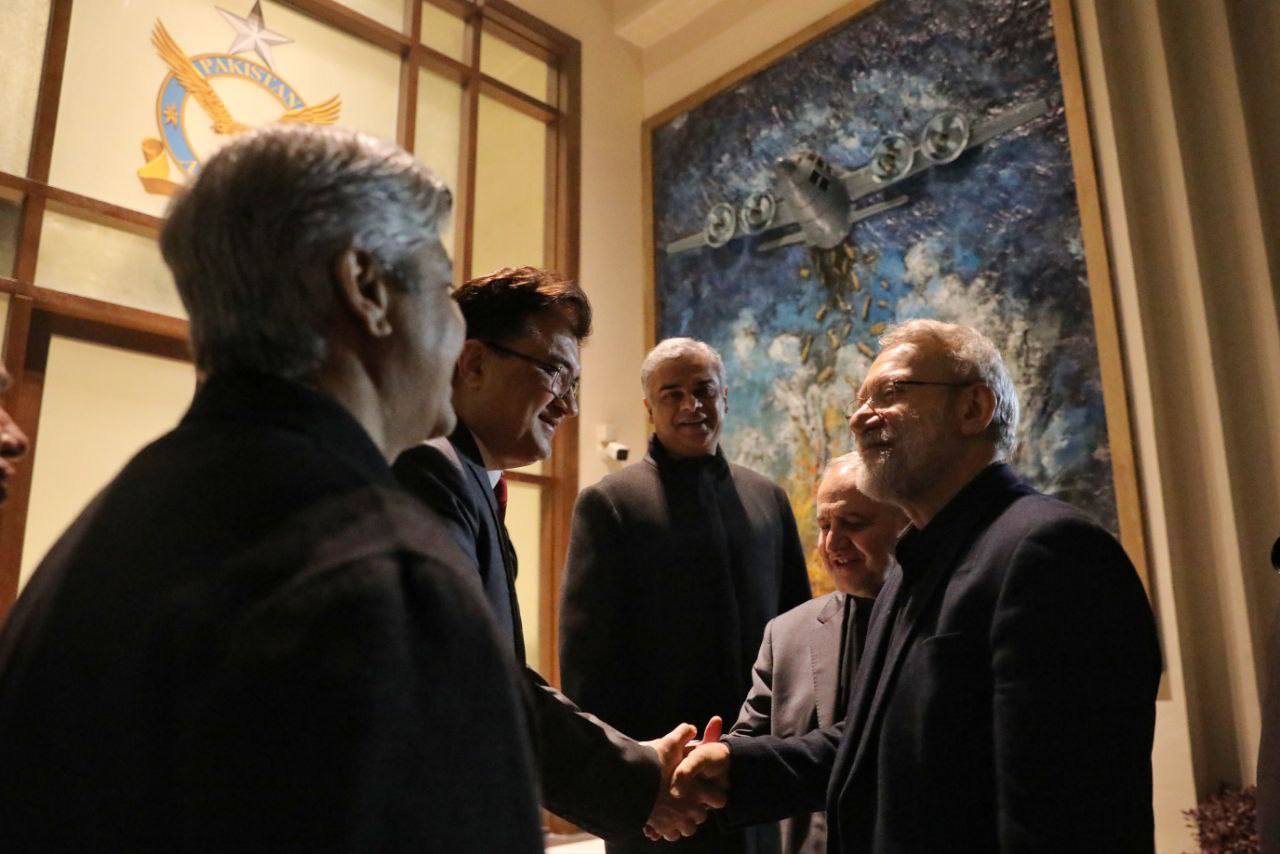 لاریجانی: همکاریهای ایران و پاکستان به صلح منطقه کمک میکند لاریجانی: همکاریهای ایران و پاکستان به صلح منطقه کمک میکند