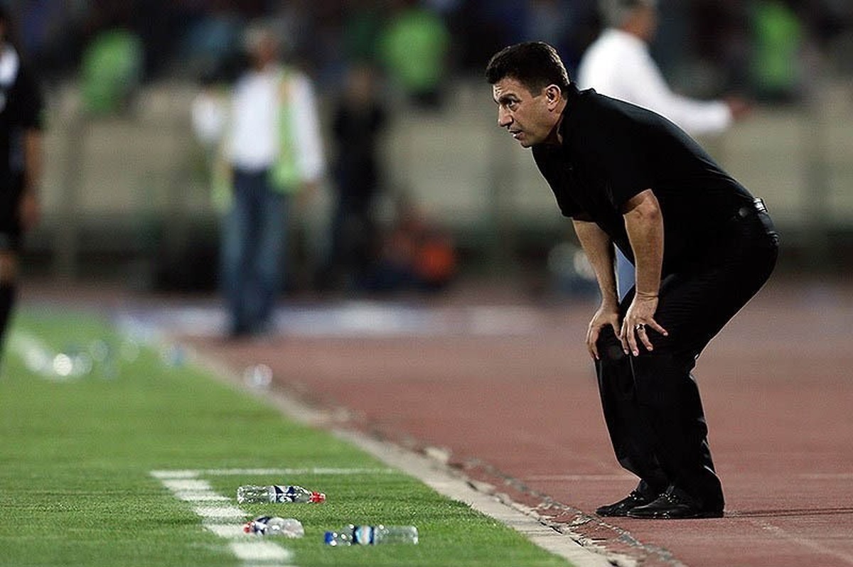 خروجی صحبت های سرمربی تیم ملی در فوتبال برتر چه بود؟  اعتراف به ضعف اما نتیجه همچنان ضعیف؛ تناقض حرف و عمل قلعه نویی