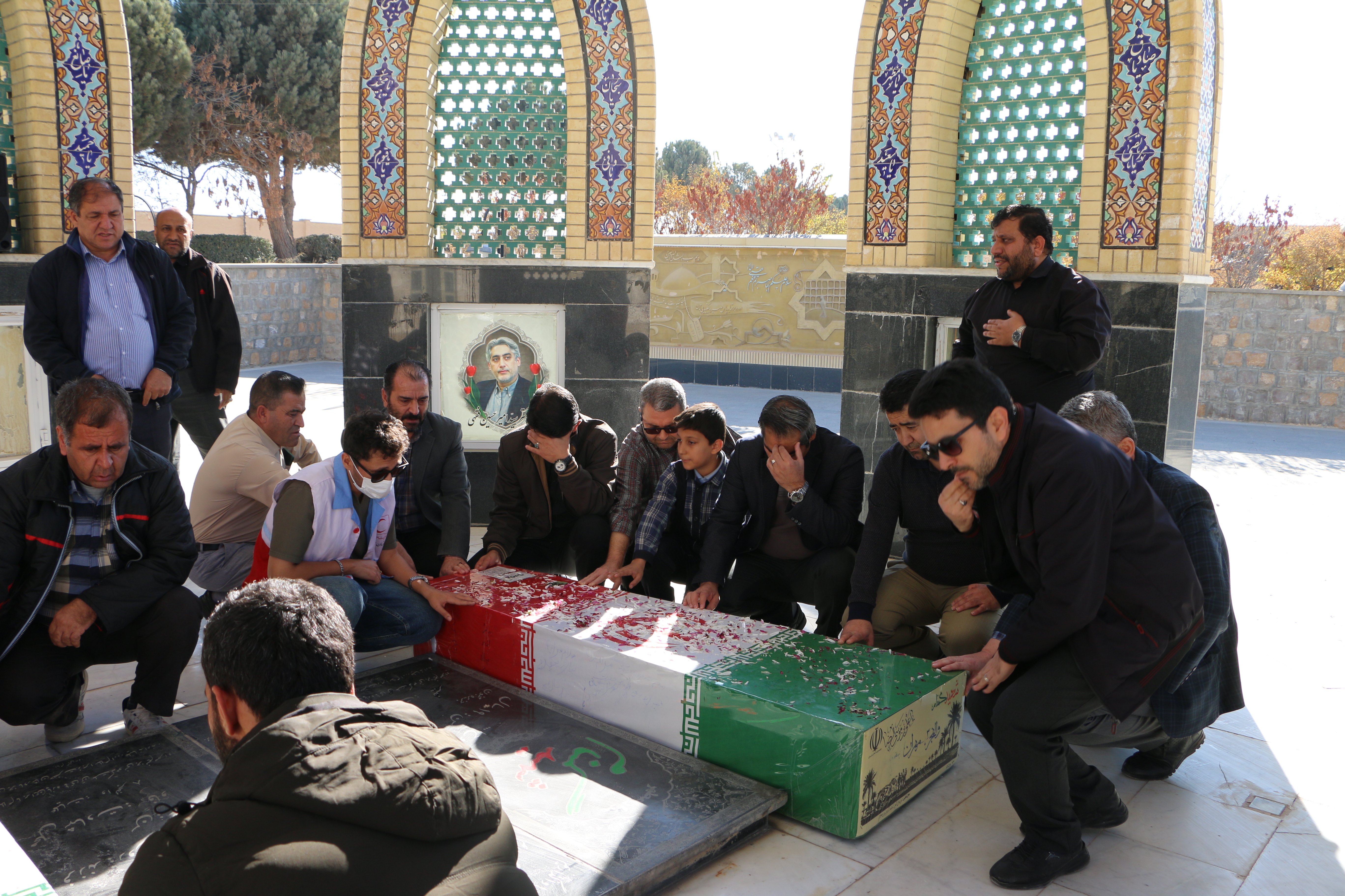 یک ساعت توقف در مسیر علم؛ پیکر 2 شهید گمنام چگونه فضای دانشگاه را «معطر به ایثار» کرد؟ یک ساعت توقف در مسیر علم؛ پیکر 2 شهید گمنام چگونه فضای دانشگاه را «معطر به ایثار» کرد؟