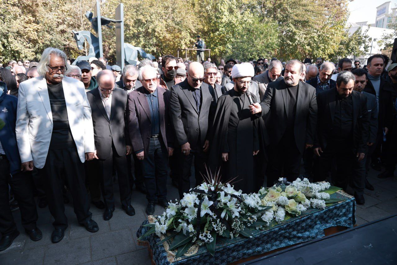 پیکر هادی مرزبان از مقابل تالار وحدت به خانه ابدی تشییع شد