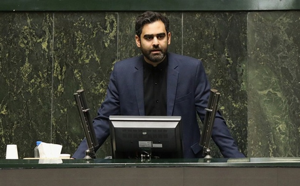 ثابتی: برخی شرکت‌های شبه‌دولتی ردپای فساد فرهنگی دارند  دستگاه قضا ورود کند