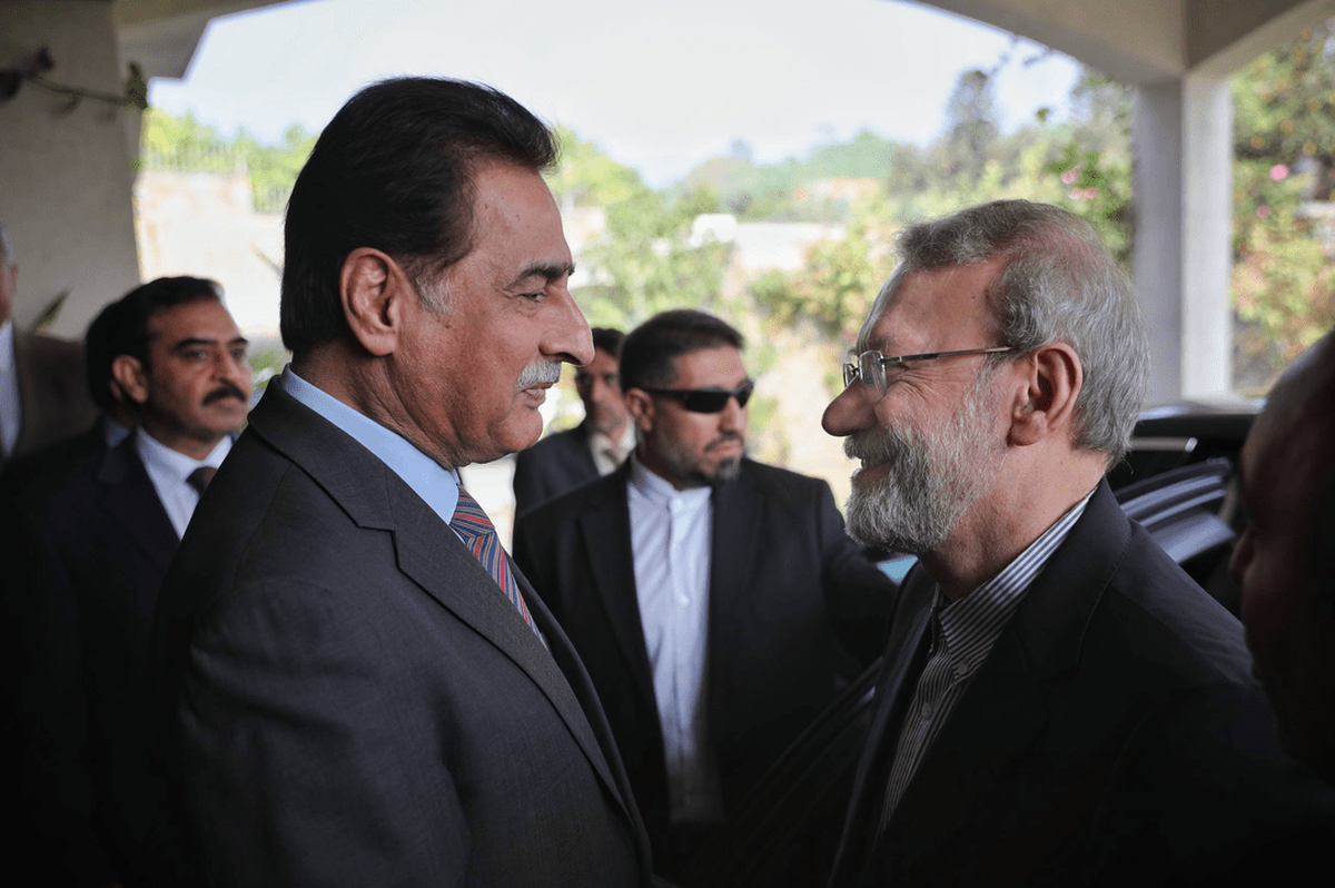 پیشنهاد لاریجانی برای تشکیل کمیته مشترک رفع موانع اقتصادی تجار ایران و پاکستان