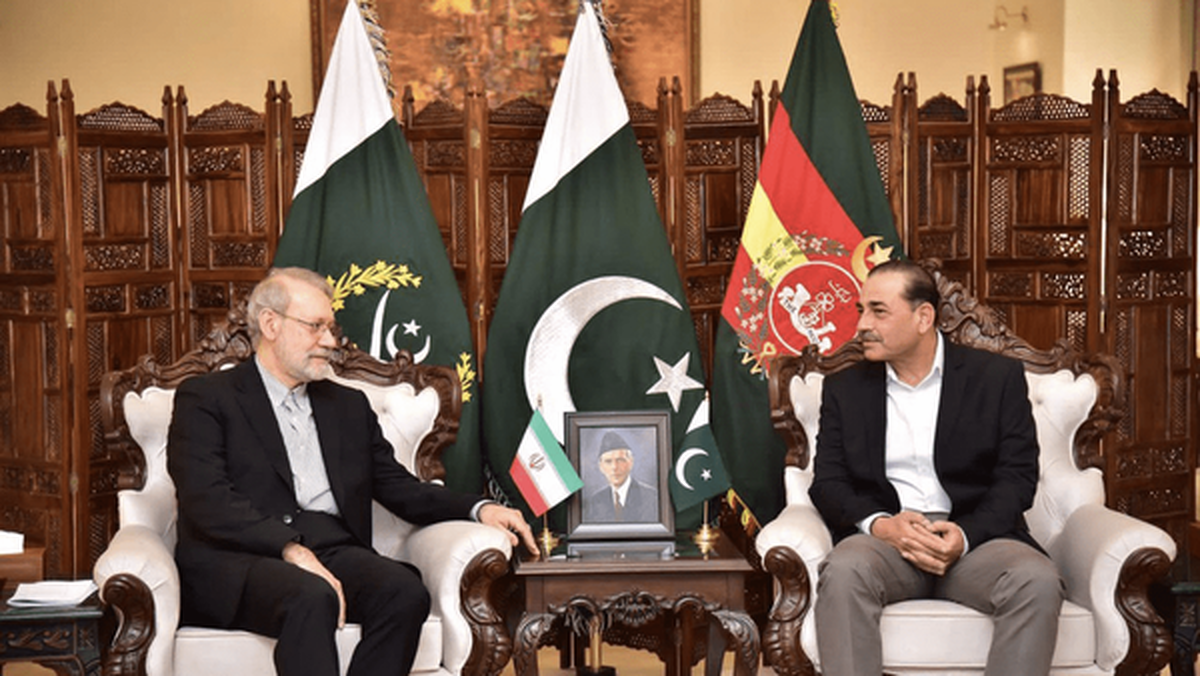 دیدار لاریجانی با فرمانده ارتش پاکستان