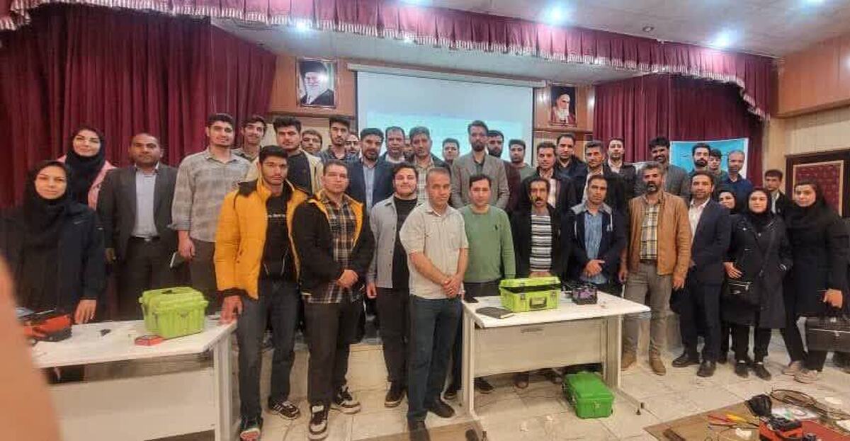 همکاری دانشگاه آزاد و مخابرات چهارمحال و بختیاری برای اشتغال دانشجویان