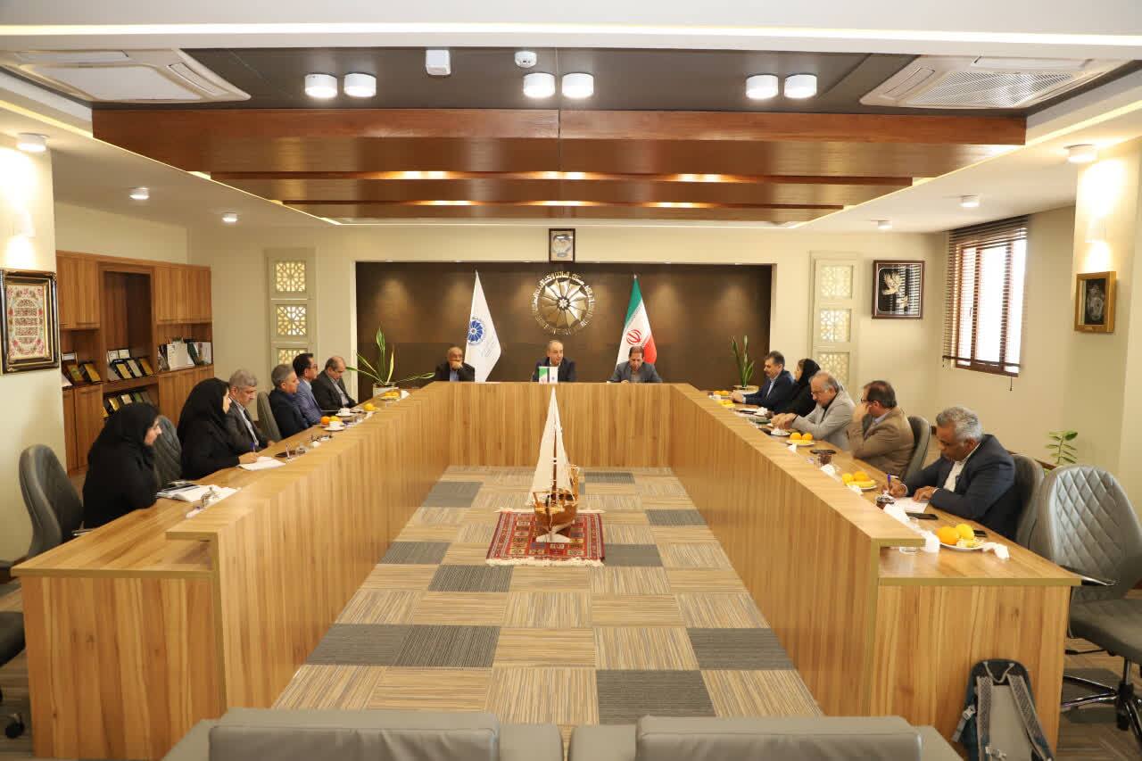 «پیوند صنعت و علم در استان هرمزگان؛ اتاق بازرگانی و دانشگاه آزاد دست به دست هم دادند «پیوند صنعت و علم در استان هرمزگان؛ اتاق بازرگانی و دانشگاه آزاد دست به دست هم دادند