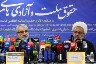 کدخدائی: انقلاب اسلامی مطالبه مردم برای تحقق آزادیهای سیاسی و اجتماعی است؛ قدردانی از نقش شهید طهرانچی و دانشگاه آزاد اسلامی کدخدائی: انقلاب اسلامی مطالبه مردم برای تحقق آزادیهای سیاسی و اجتماعی است؛ قدردانی از نقش شهید طهرانچی و دانشگاه آزاد اسلامی