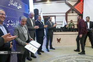 تقدیر از مدال آوران هفدهمین دوره المپیاد پزشکی دانشگاه آزاد اسلامی