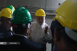 بازدید اعضای شوراهای شهر از خط10 مترو