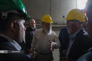 بازدید اعضای شوراهای شهر از خط10 مترو