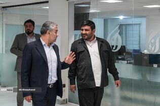 علیرضا فیروزفر رئیس دانشگاه آزاد اسلامی استان تهران و محمدمهدی خیرجو مدیرعامل خبرگزاری آنا