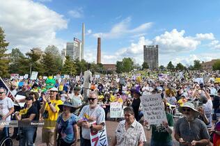 تجمع میلیونی آمریکایی ضد ترامپ با شعار «پادشاهی ممنوع»