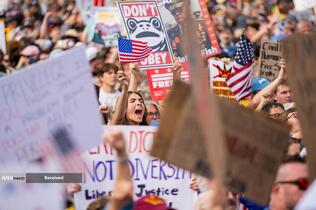 تجمع میلیونی آمریکایی ضد ترامپ با شعار «پادشاهی ممنوع»